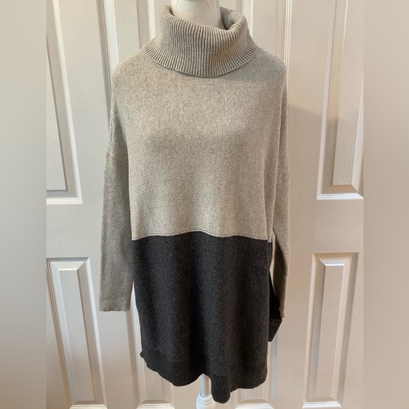 Boden Gray/Black Turtleneck Split Hem Drop Shoulder Sweater Size S - Picture 1 of 10